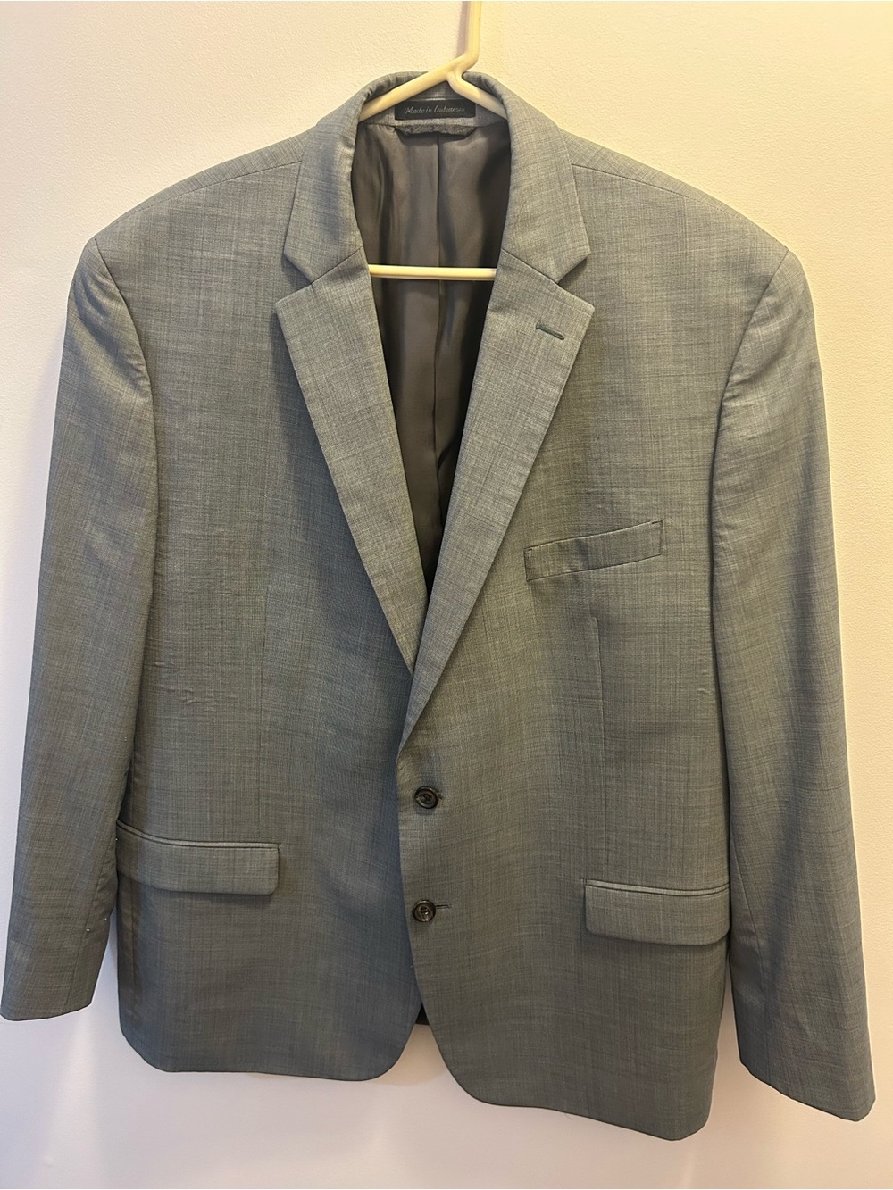 Lauren Ralph Lauren Men's Light Gray Two-Button Blazer - Classic Tailored Style